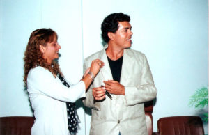 Jackson-Rubem-e-a-então-radialista-Alvina-Alves,-presente-na-noite-de-autógrafos-da-segunda-edição-de-IRECÊ-HISTÓRIA-CASOS-E-LENDAS